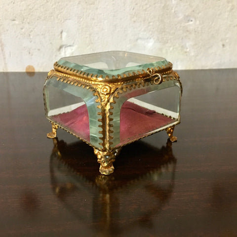 Pour les demoiselles