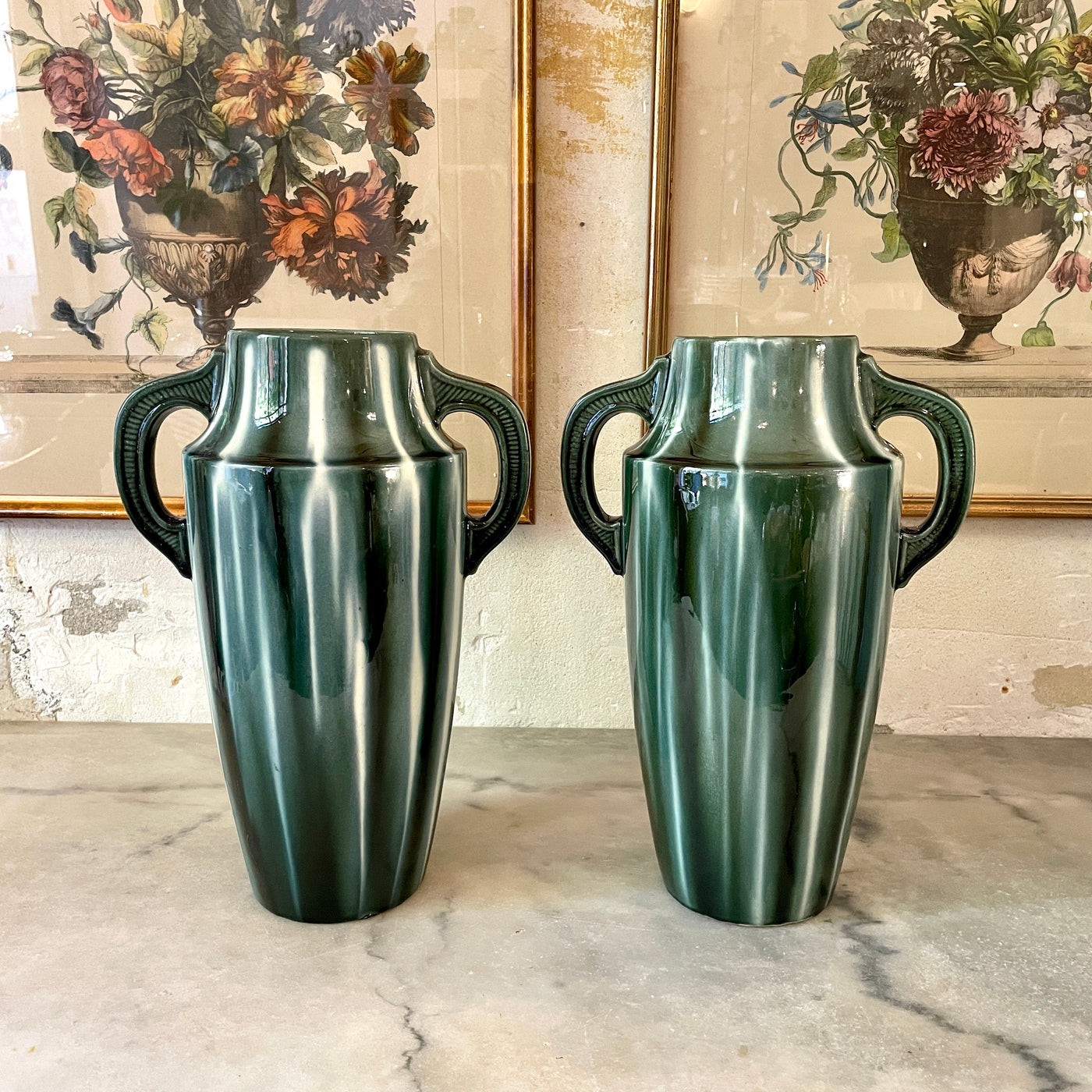 Paire de vases en céramique émaillée