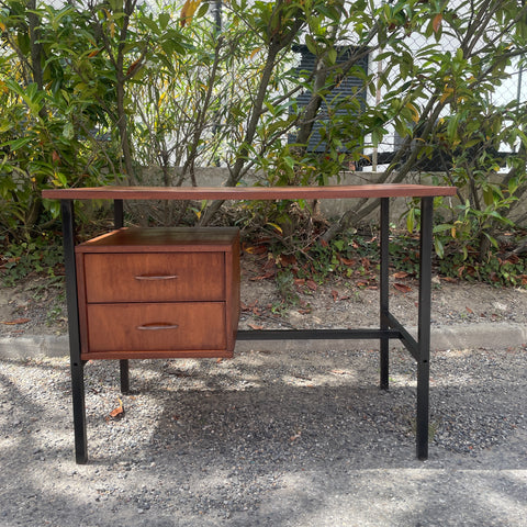 Meubles et petits mobiliers vendus