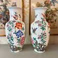 Paire de vases chinois forme balustre, XXe