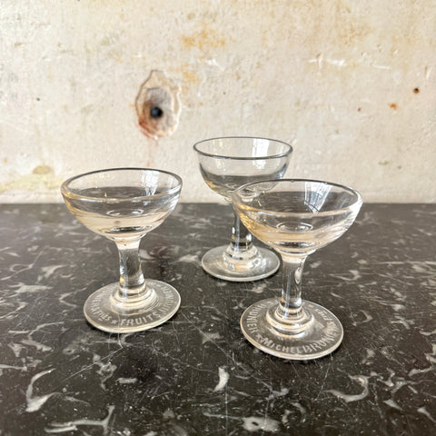 Carafes, pichets et verres