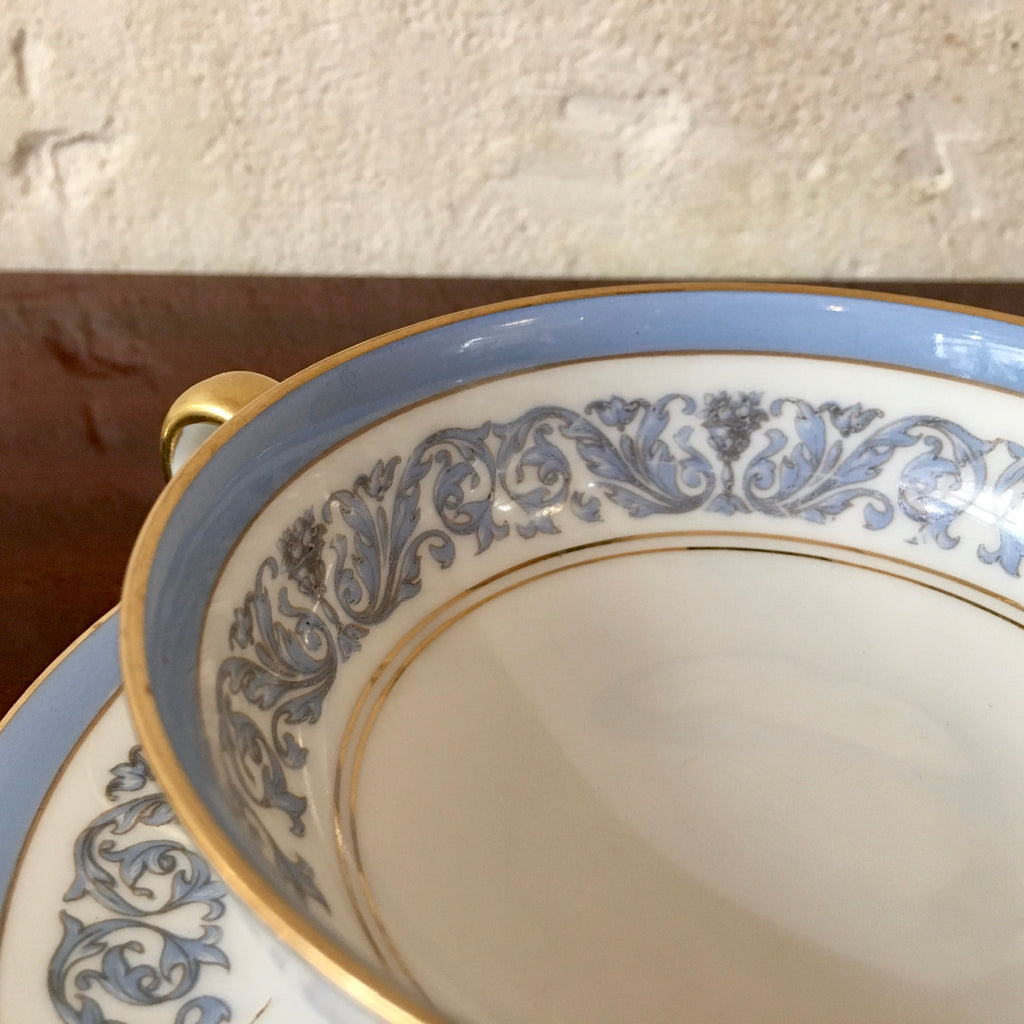 Paire de tasses en porcelaine de Limoges Charles Ahrenfeldt