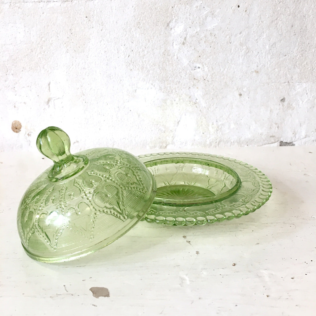 Beurrier en verre moulé ouraline