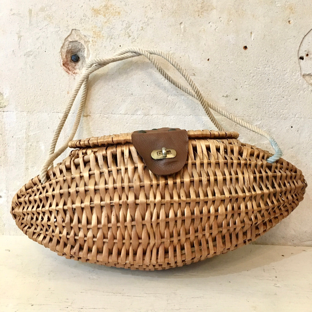Panier de pêche en osier