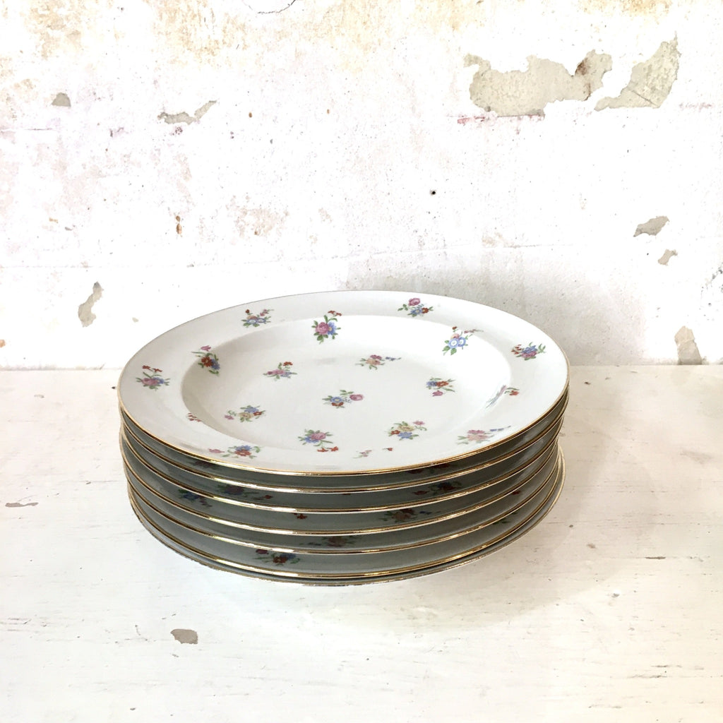 Assiette à soupe en porcelaine de Limoges décor fleurs
