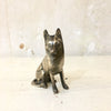 Figurine de chien en laiton