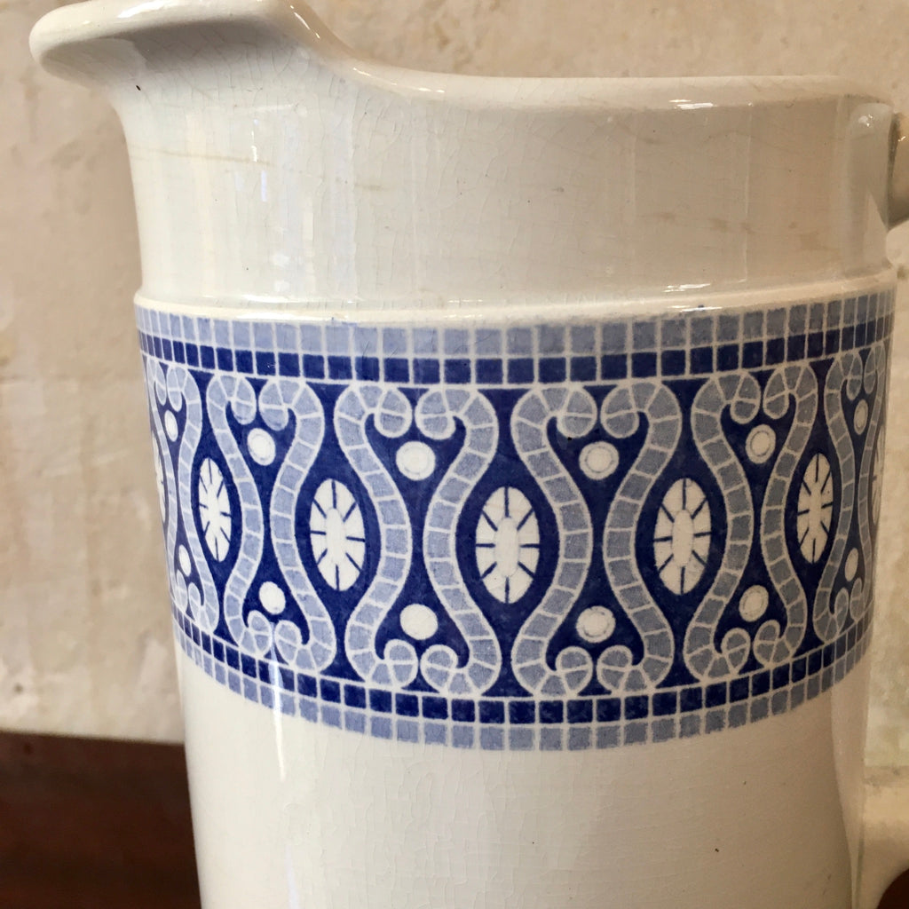 Grand broc de toilette Digoin décor Cyrus