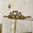 Grand cadre double en laiton décor nœud style Louis XVI
