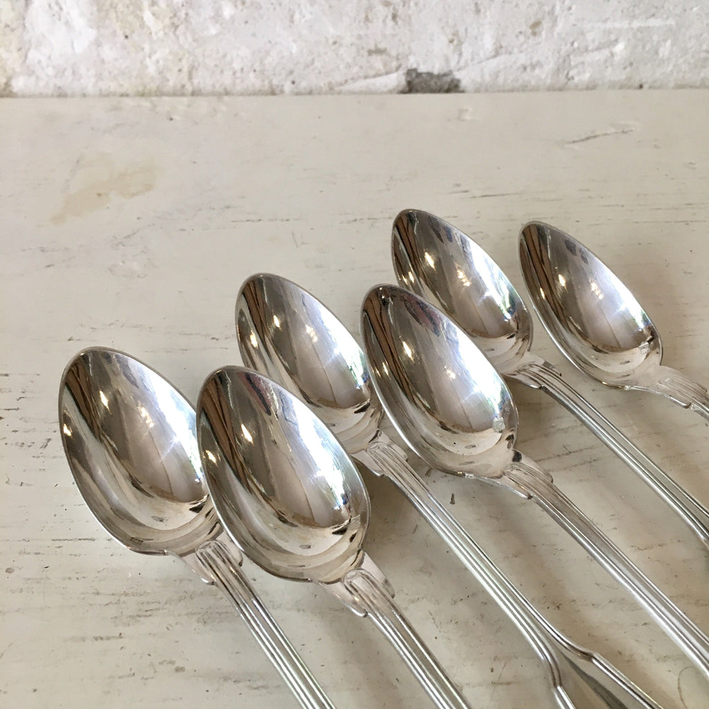 Ensemble de 6 grandes cuillères en métal argenté MF