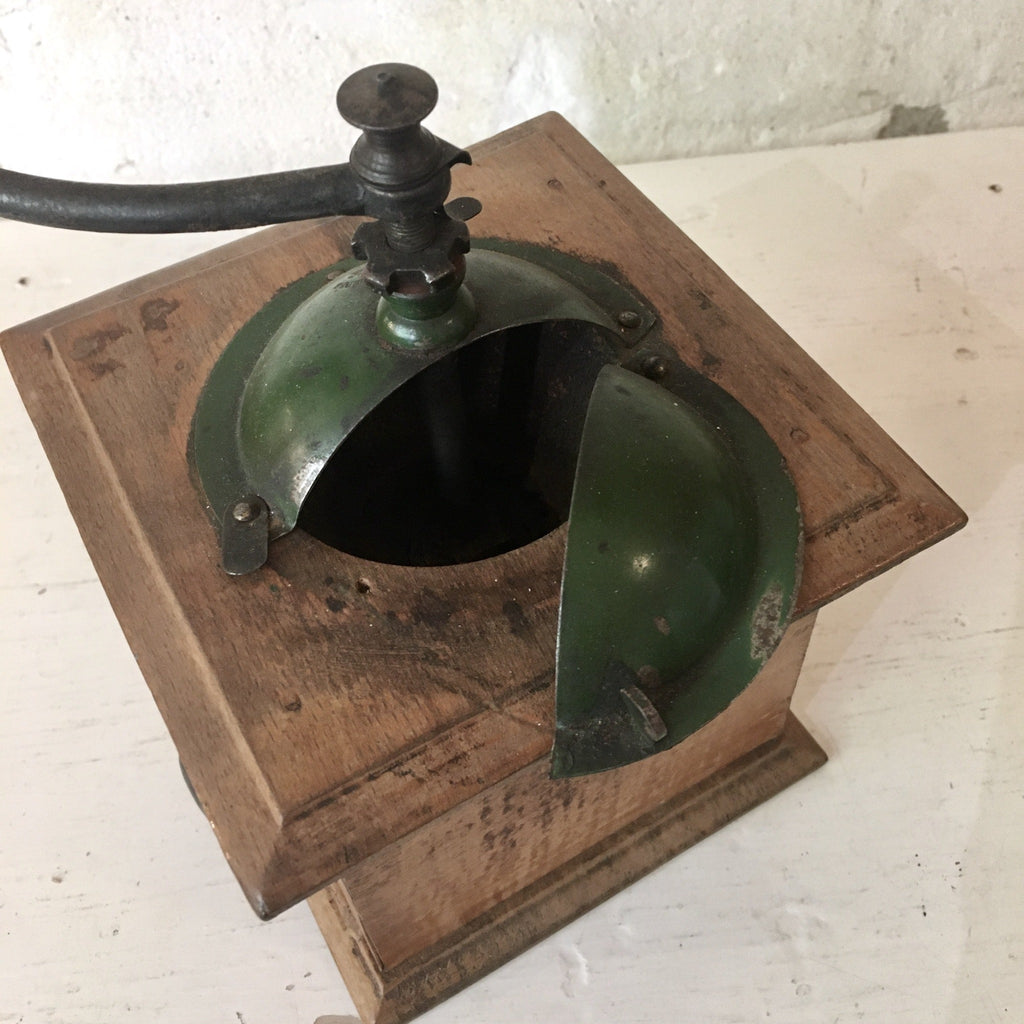 Grand moulin à café en bois et métal vert Peugeot Frères