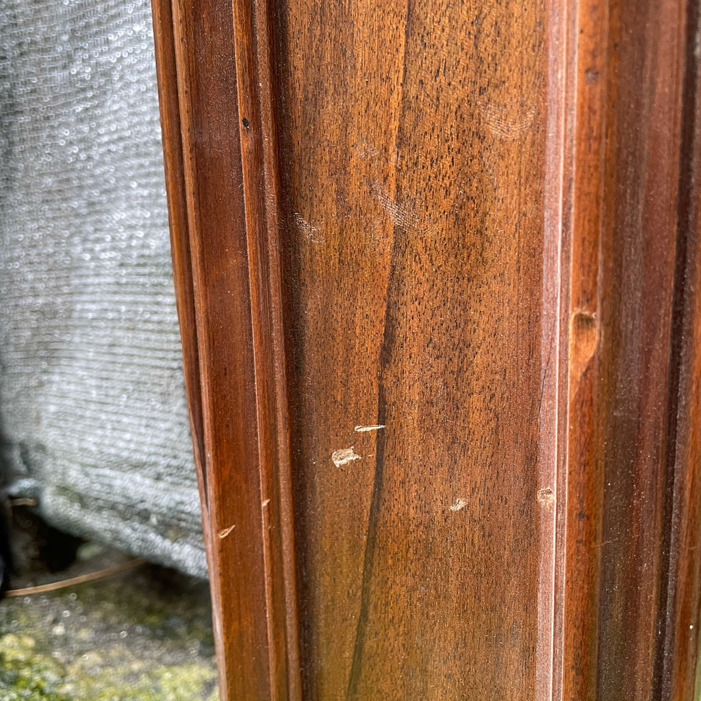 Miroir sur porte d'armoire