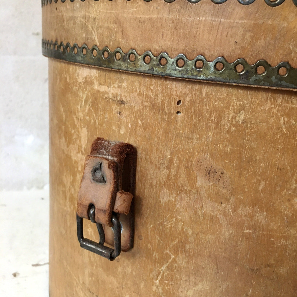 Boîte à chapeau ronde en bois