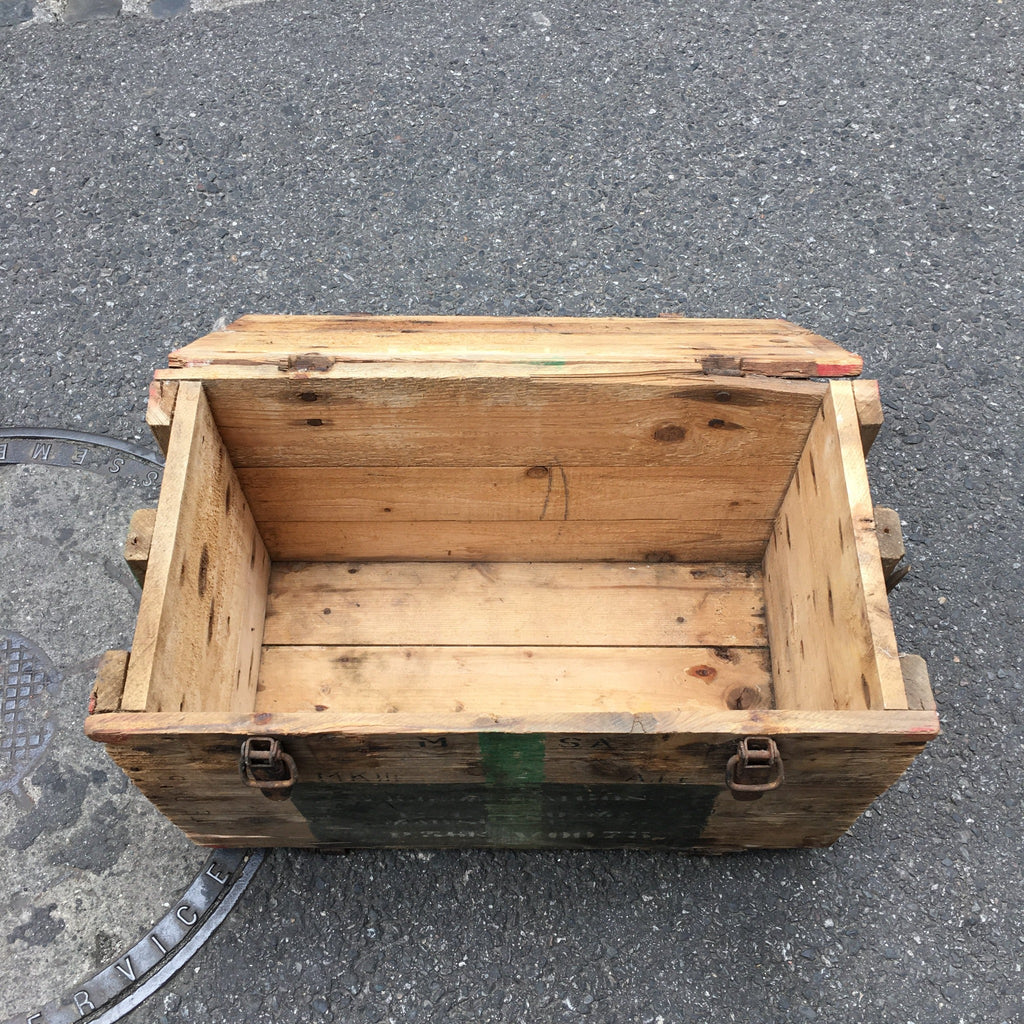 Caisse militaire pour transport de munitions