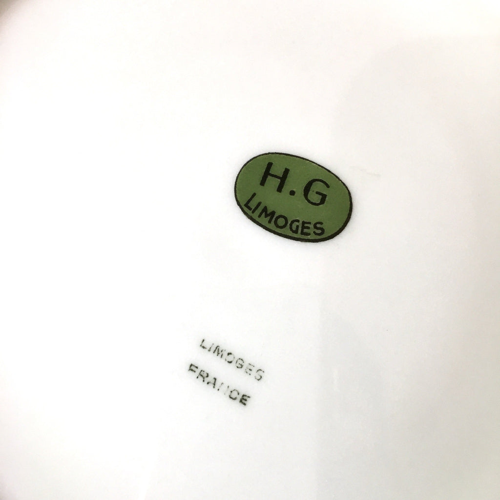 Assiette à soupe en porcelaine de Limoges décor fleurs