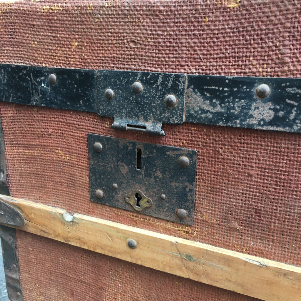 Malle bois, fer et jute