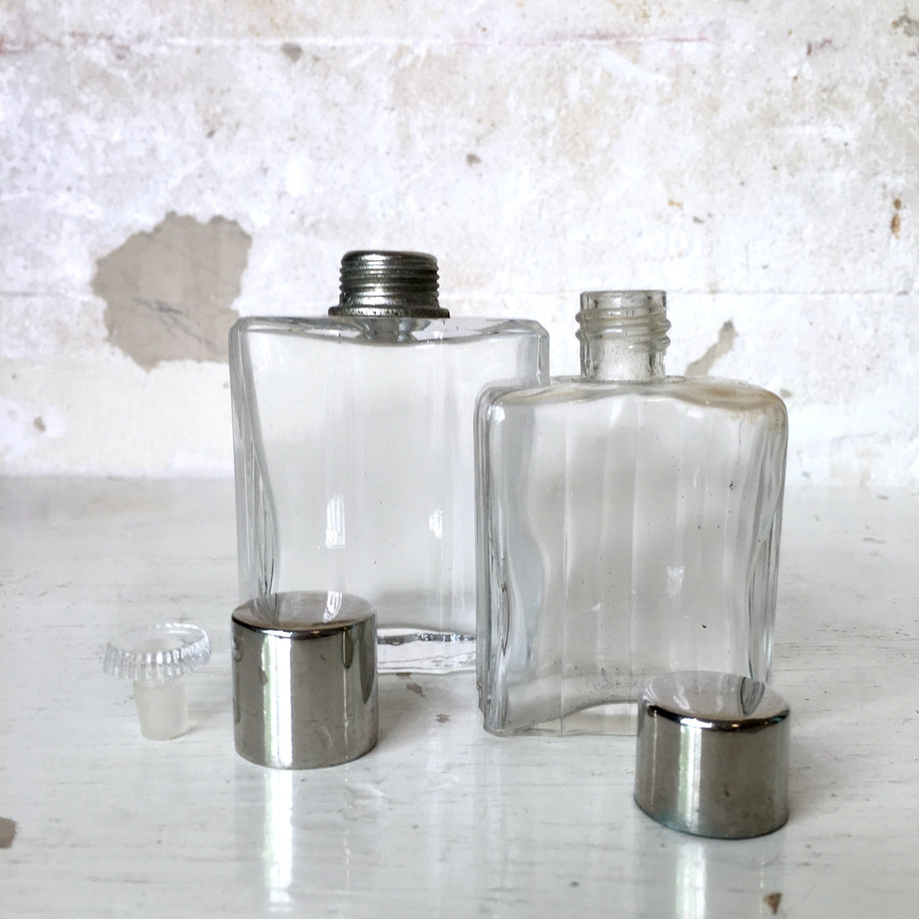 Lot de 2 flacons Art Déco en verre