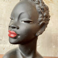 Buste femme noire plâtre