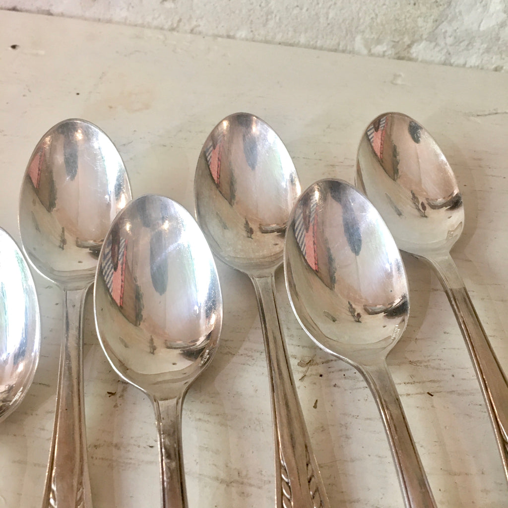 Ensemble de 6 cuillères à entremets en métal argenté Ercuis