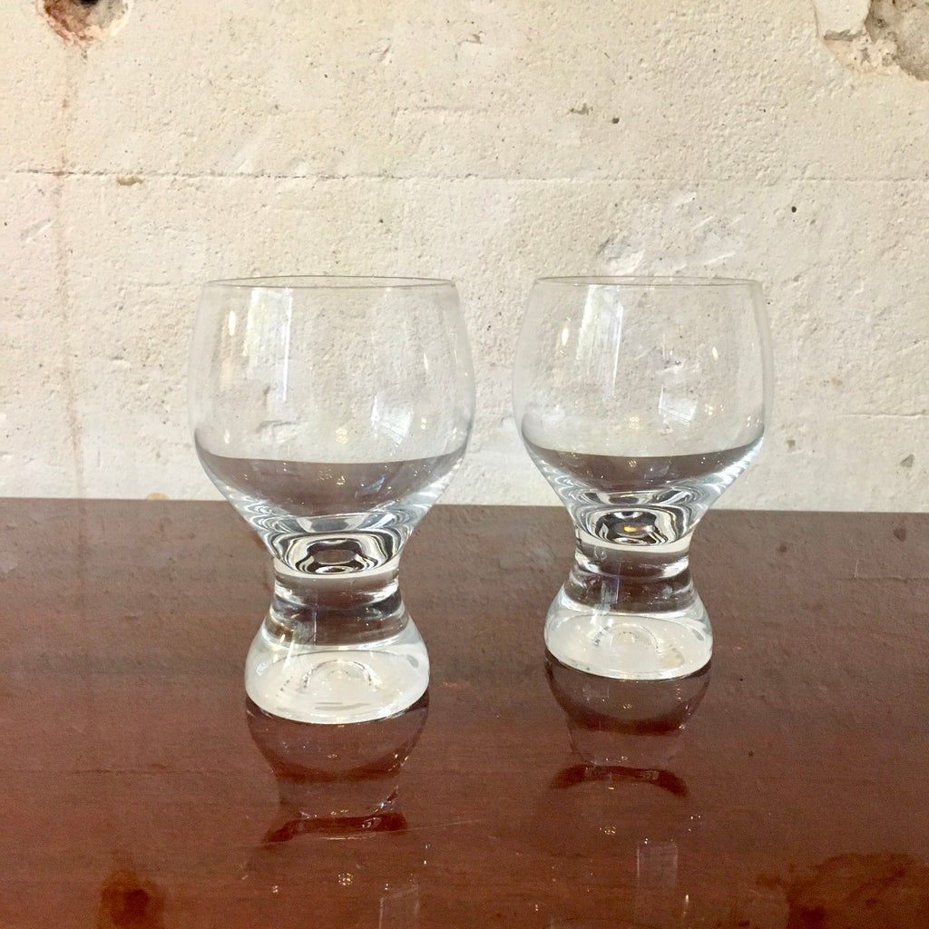 Paire de verres en cristal pieds boule