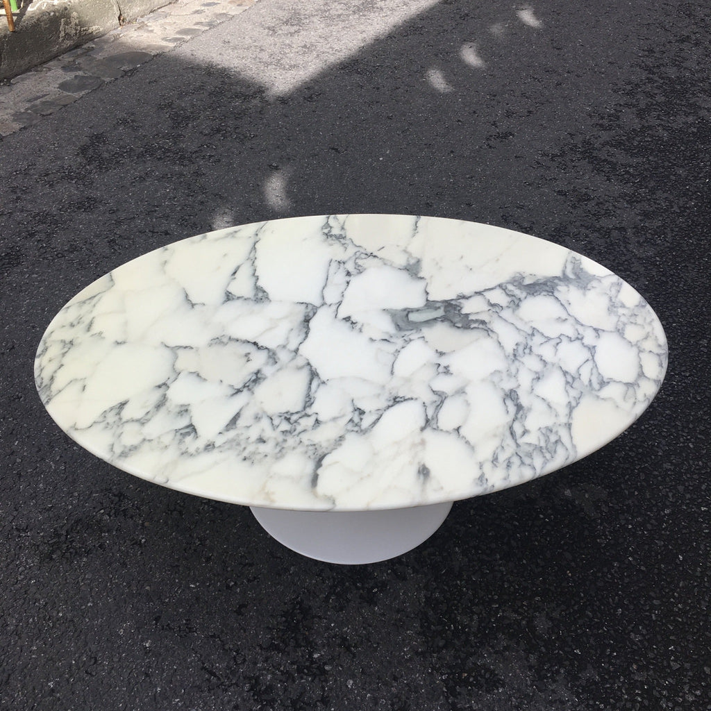 Table basse tulipe ovale Eero Saarinen