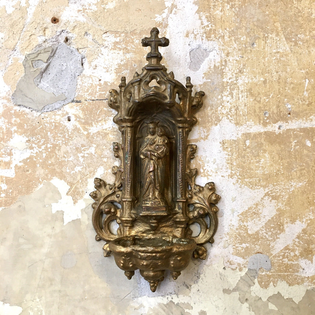 Bénitier en bronze doré