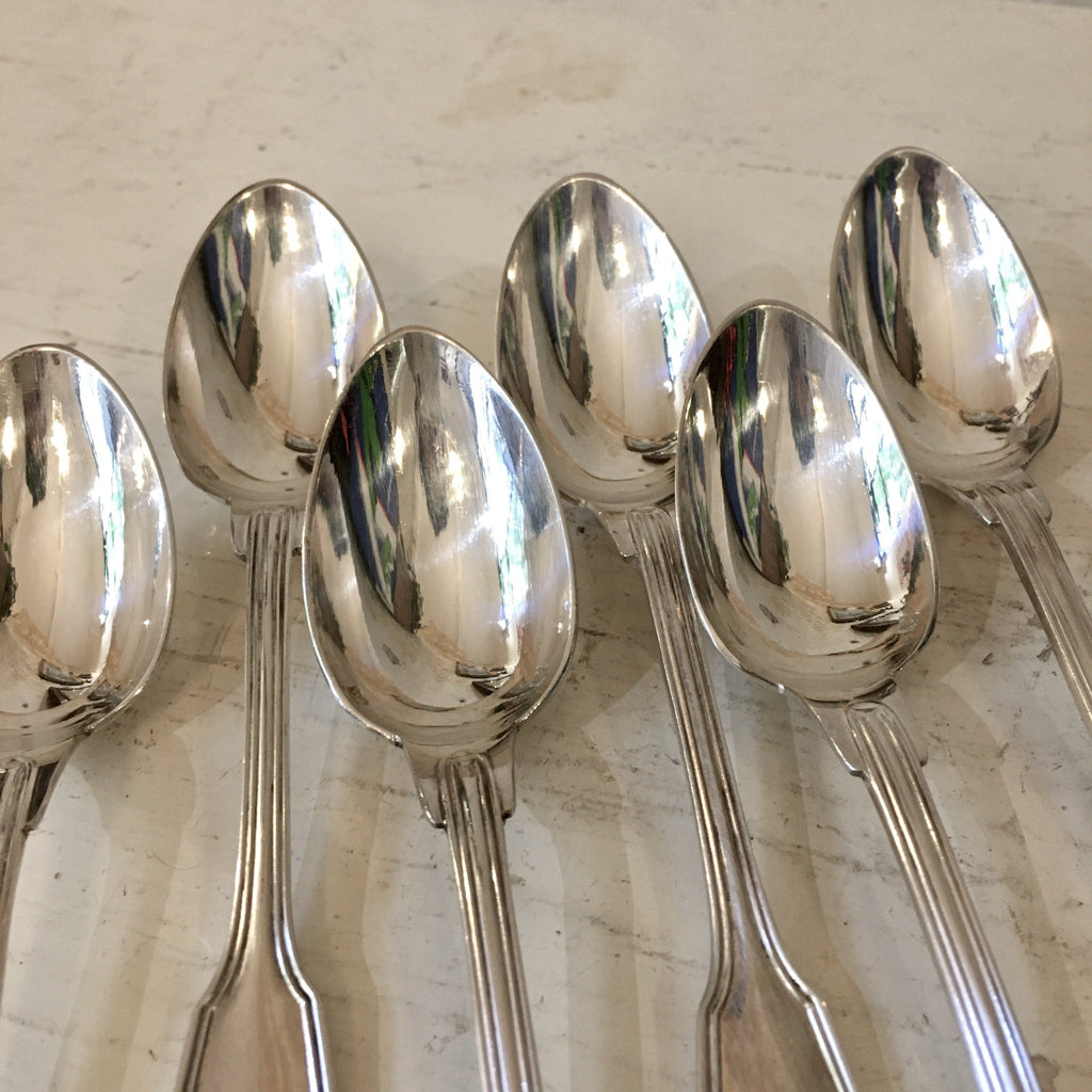 Ensemble de 6 petites cuillères en métal argenté