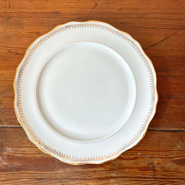 Assiette plate en porcelaine de Sologne Larchevêque