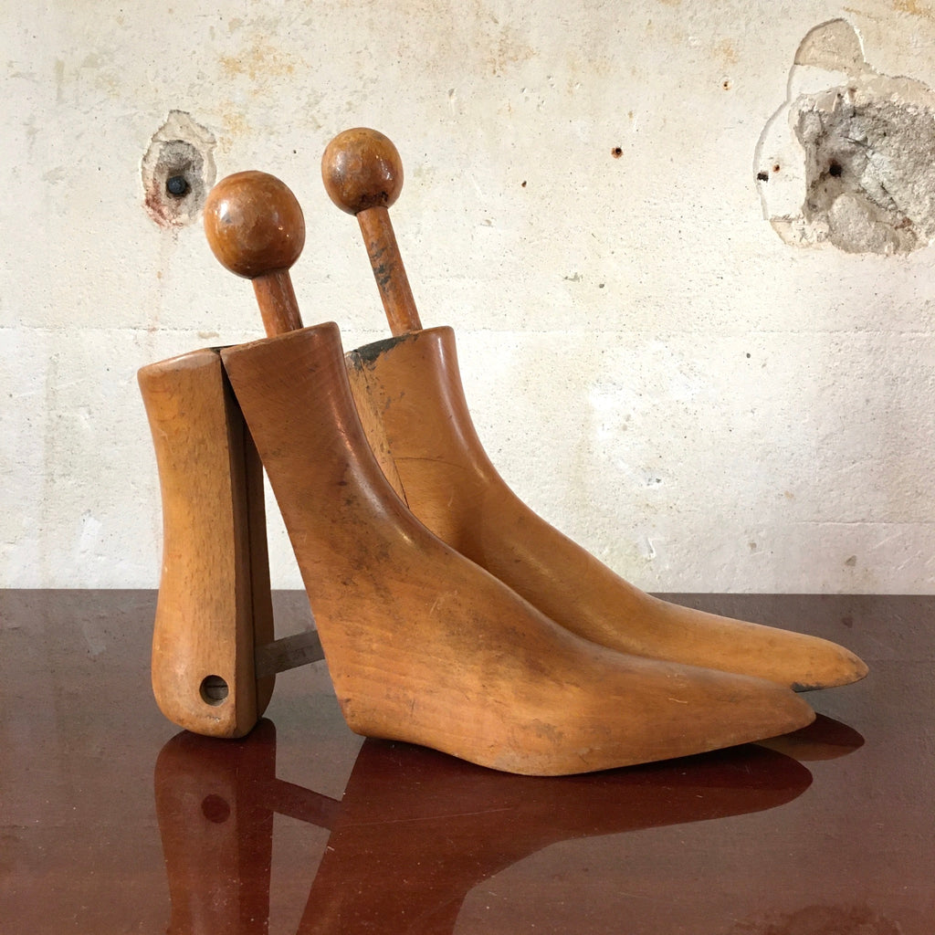 Paire d'embauchoirs pour bottines P.39