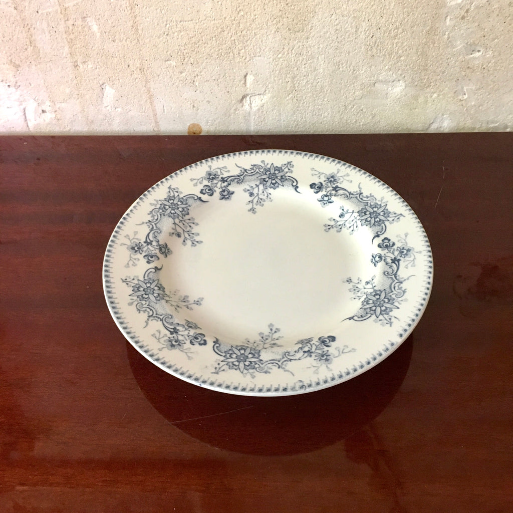 Présentoir à gâteaux en faïence de Lunéville