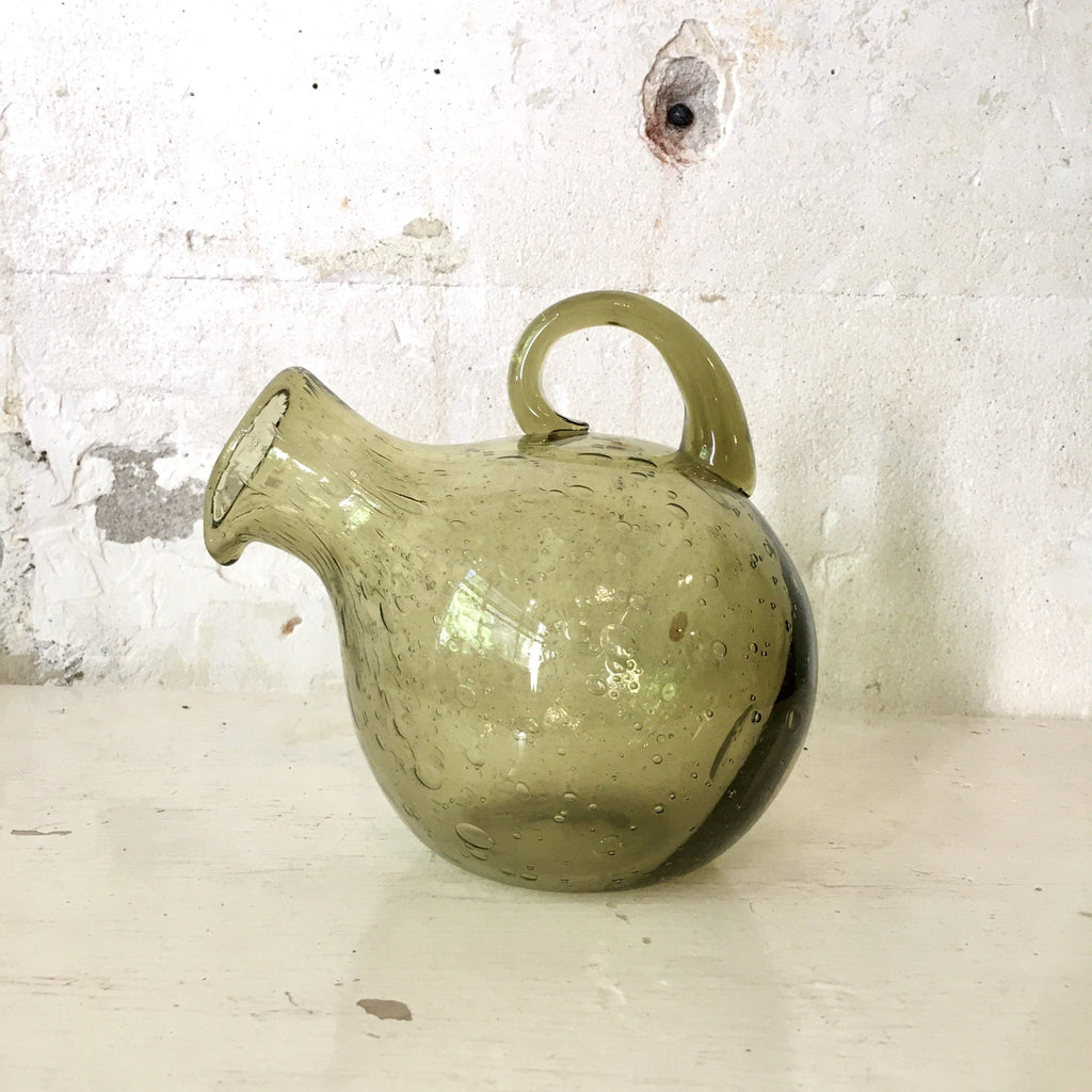 Carafe ronde en verre bullé verte