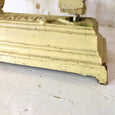 Balance en fonte peinte jaune plateaux en cuivre