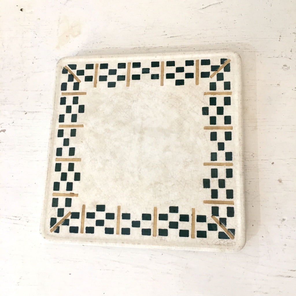 Dessous de plat Chantilly Terre de Fer HBC en faïence