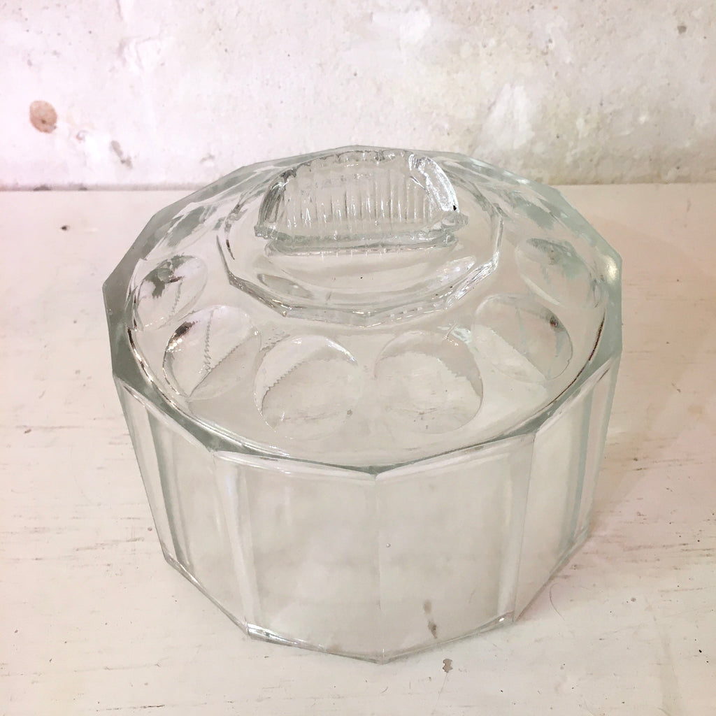 Cloche facettée en cristal moulé