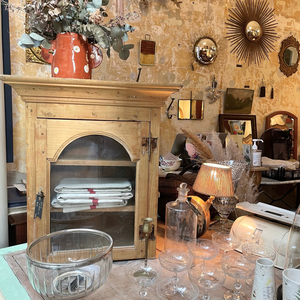 Petite vitrine en bois – Brocante La Vitrine