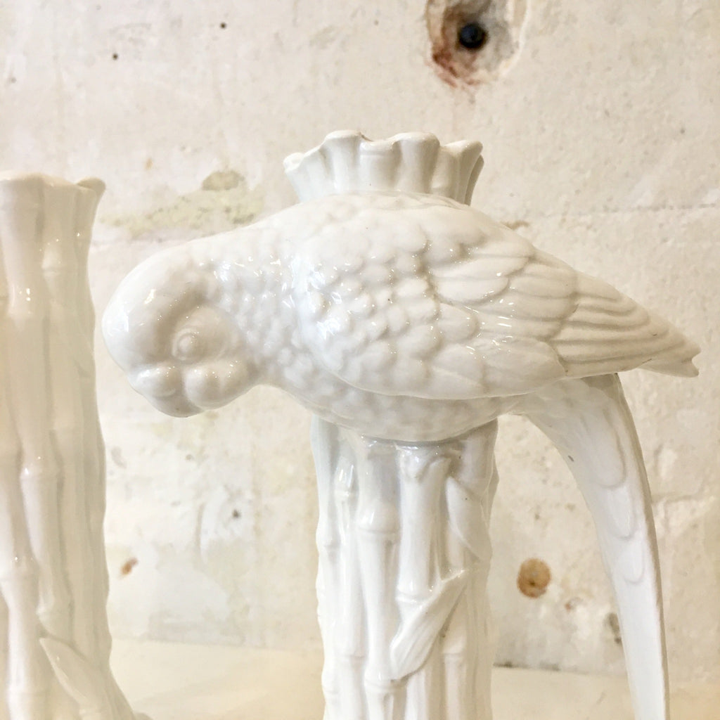 Bougeoir en porcelaine blanche perroquet