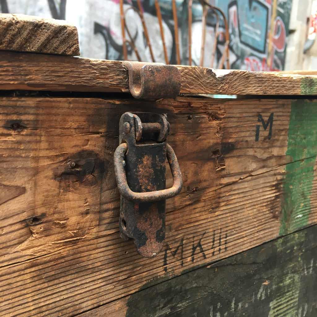 Caisse militaire pour transport de munitions