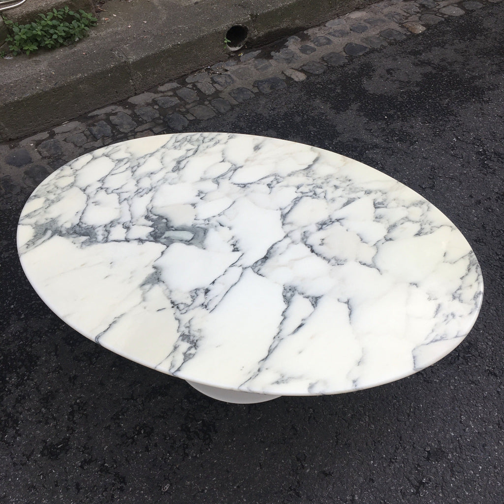 Table basse  tulipe ovale Eero Saarinen