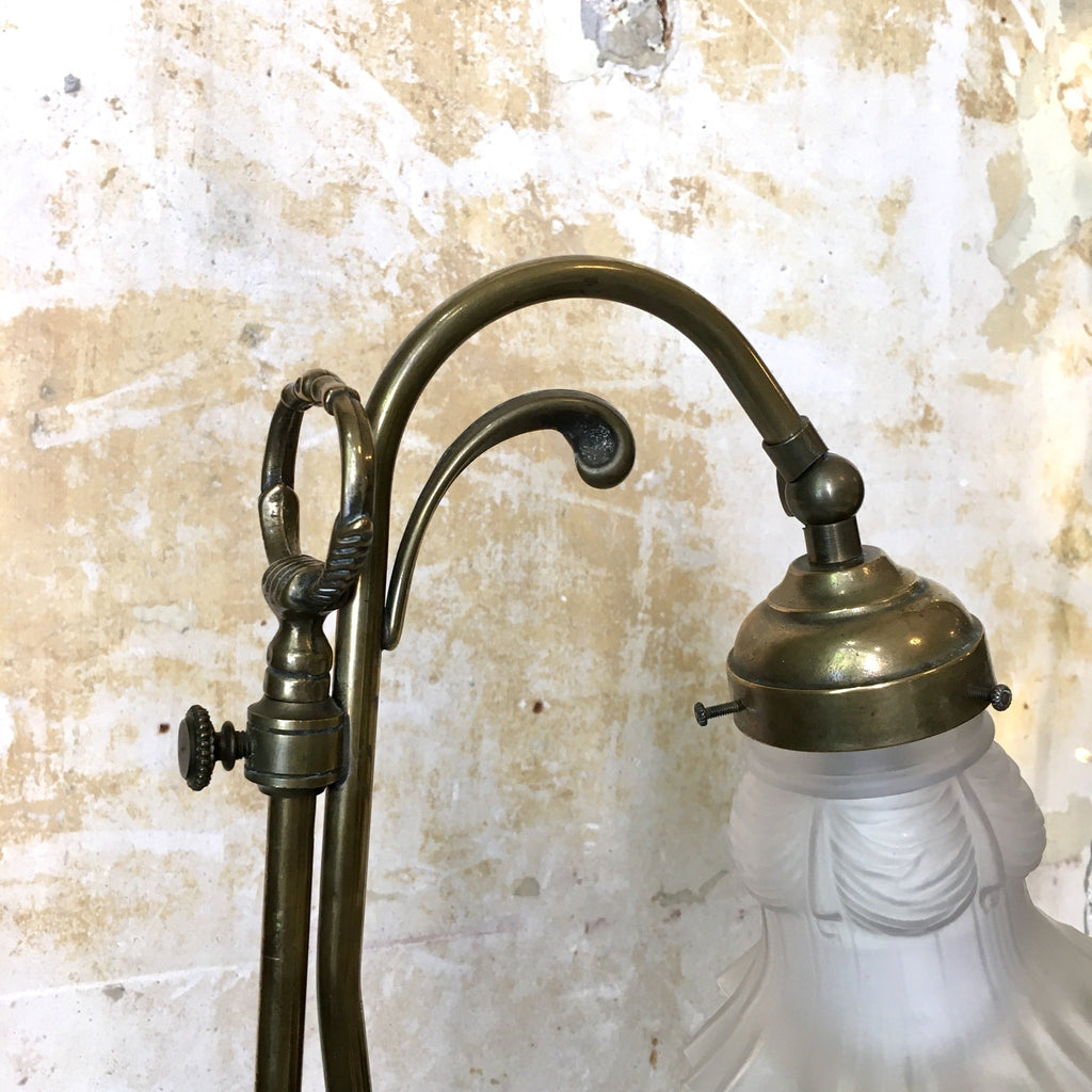 Lampe de bureau col de cygne abat-jour tulipe