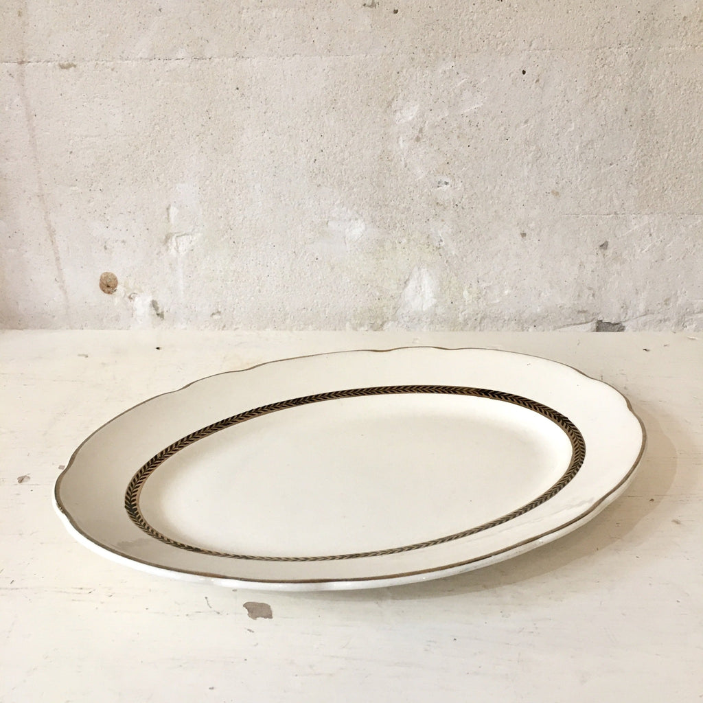 Plat oval " Turenne " Digoin Sarreguemines