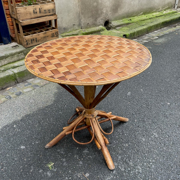 Table ronde en chataignier