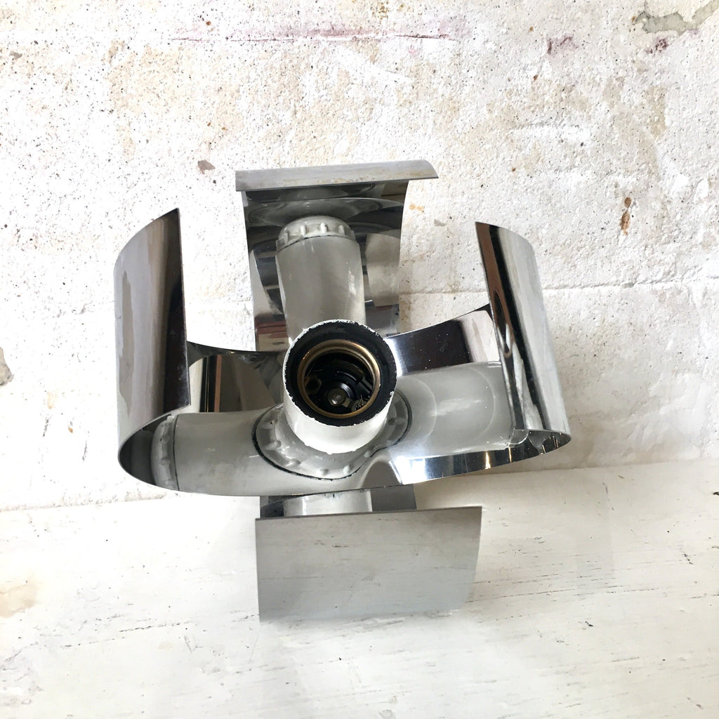 Applique en acier chromé courbé années 70