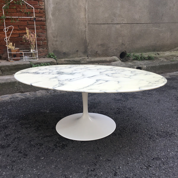 Table basse tulipe ovale Eero Saarinen