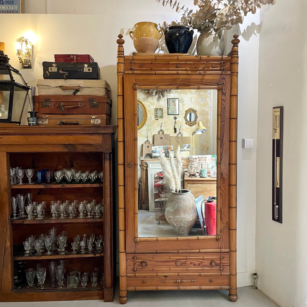 Armoire à Glace Pour Poupée - 1920 - Bois Vernis Blond Imitation Bambou