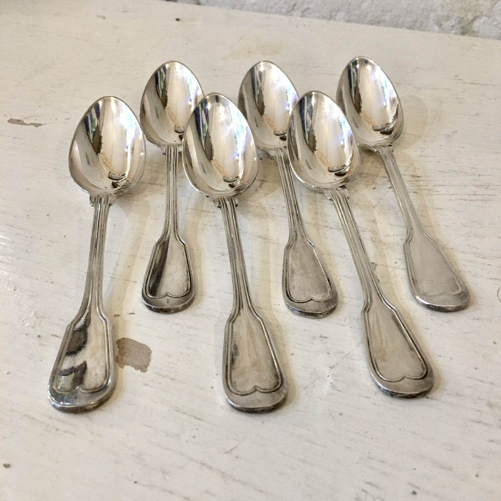 Ensemble de 6 petites cuillères en métal argenté