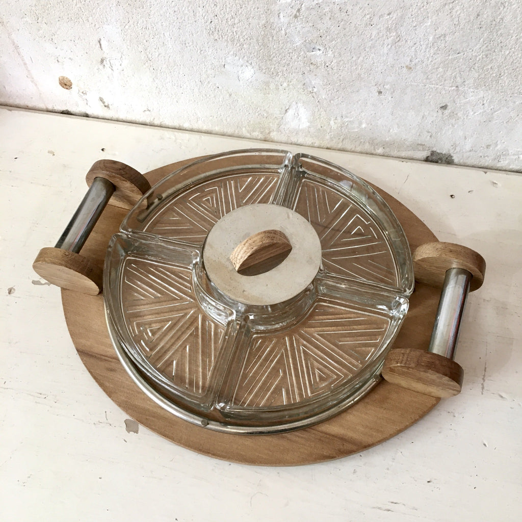 Plateau de service pour apéritif en bois avec ramequins en verre