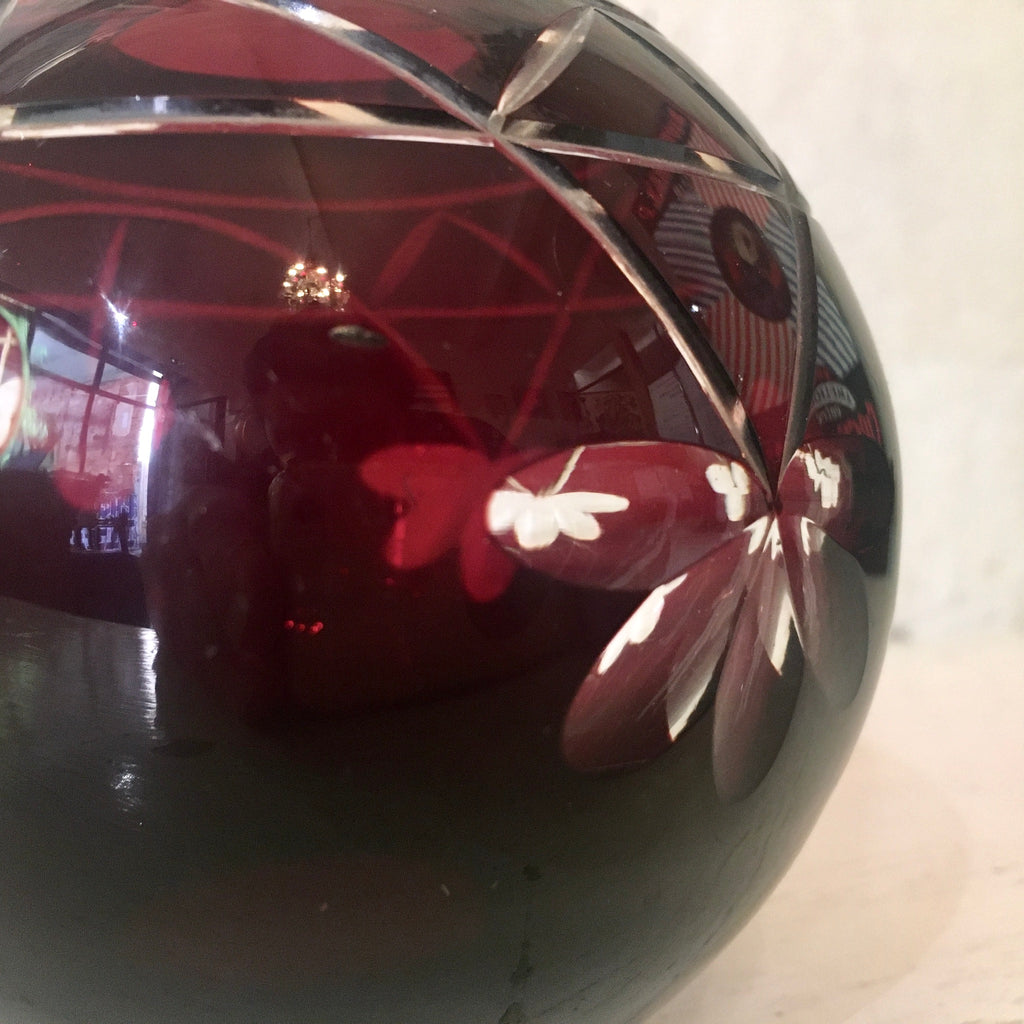 Vase boule en cristal de Bohème