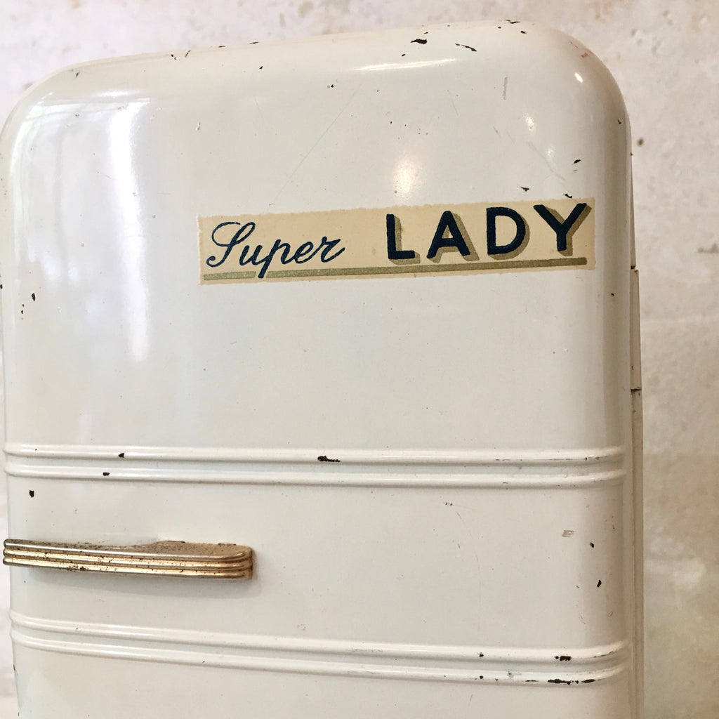 Frigo jouet en tôle Super Lady