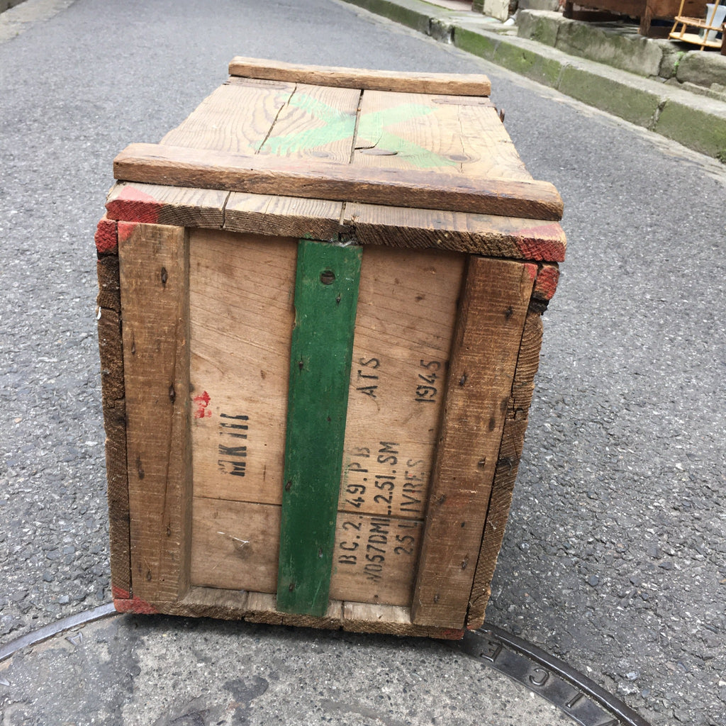 Caisse militaire pour transport de munitions