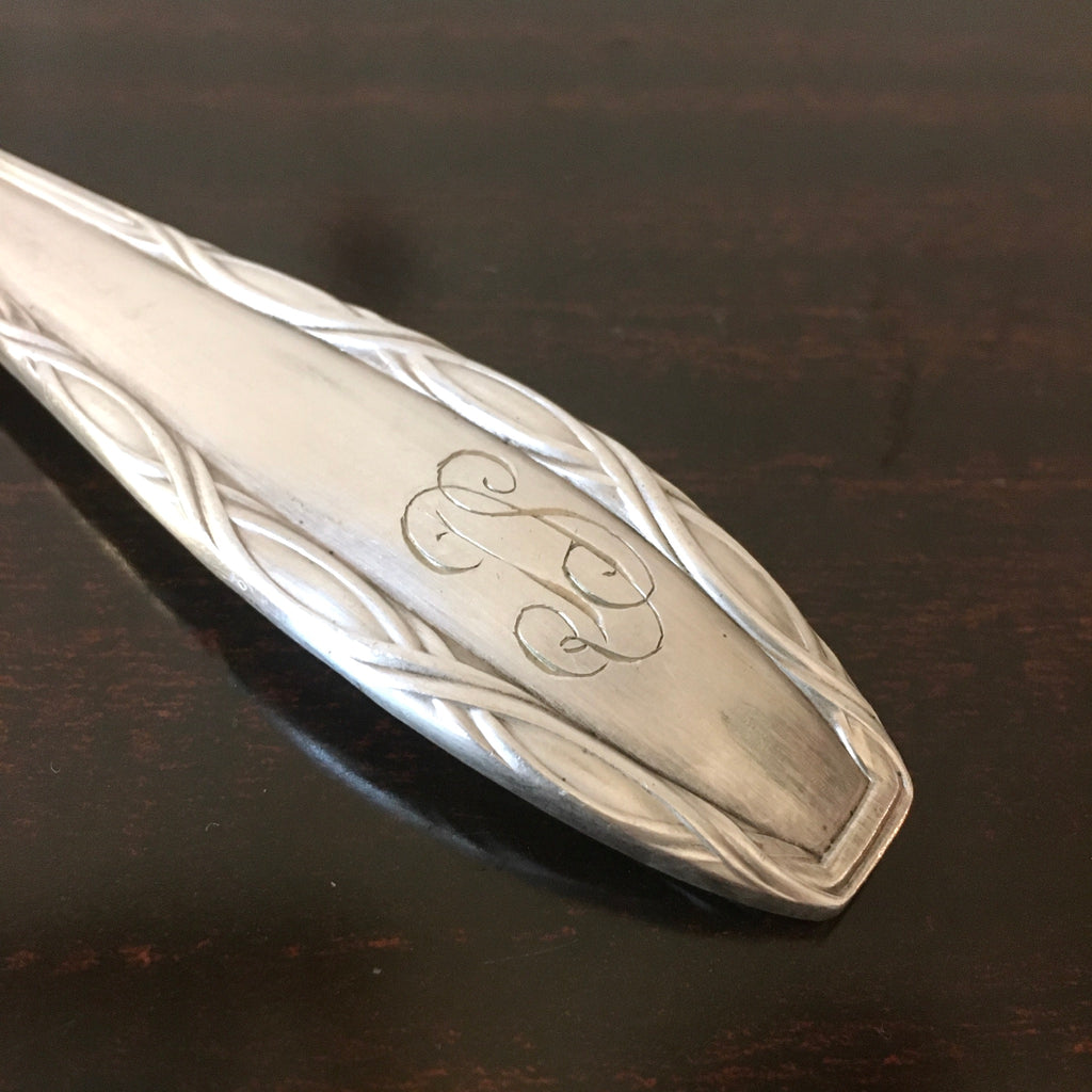 Cuillère de service Argental monogrammée