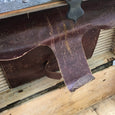Coffre arrondi revêtement en cuir - ancienne malle de poste